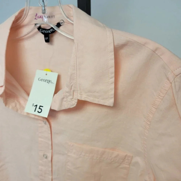 𝅺George Button Down  Top - Picture 4 of 6